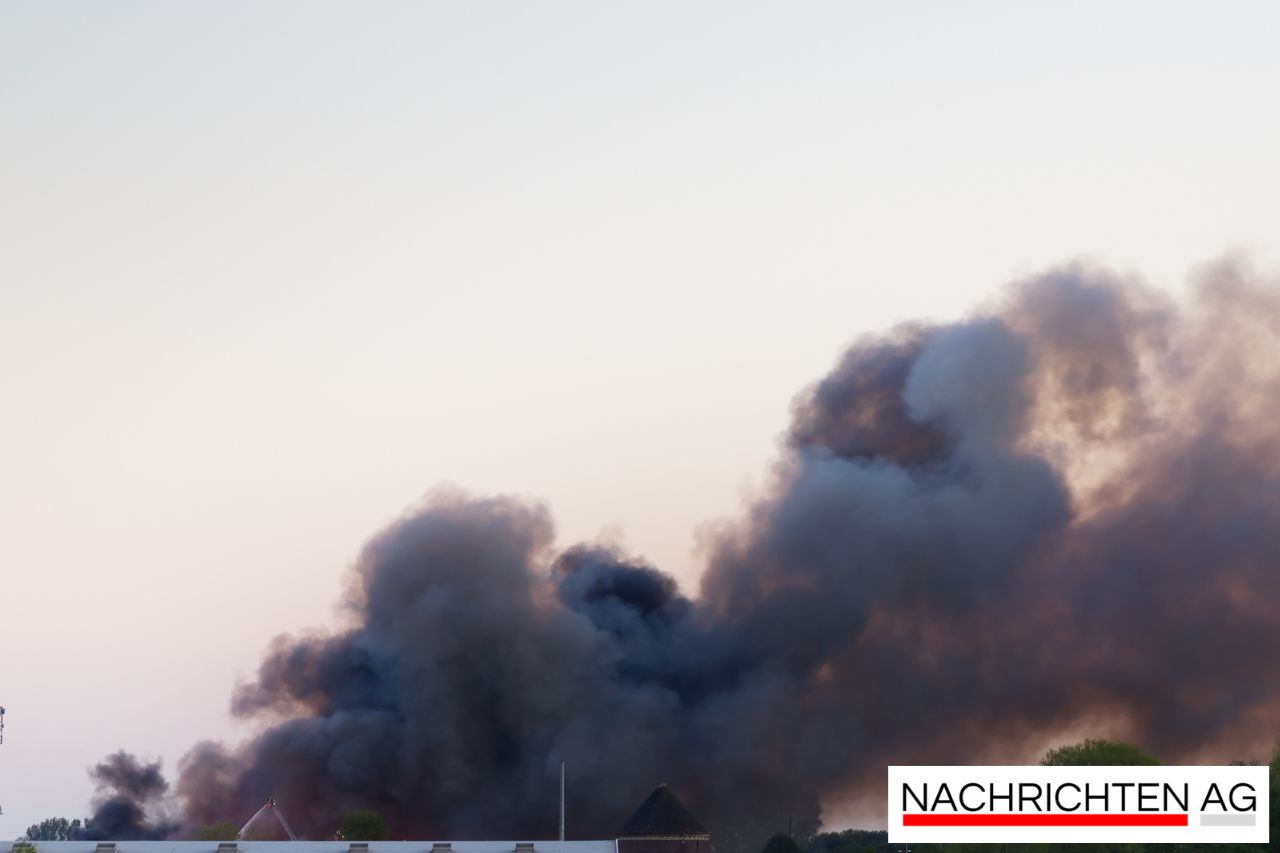 Großbrand in Thurn: Ehemaliges Jugendheim geht in Flammen auf!