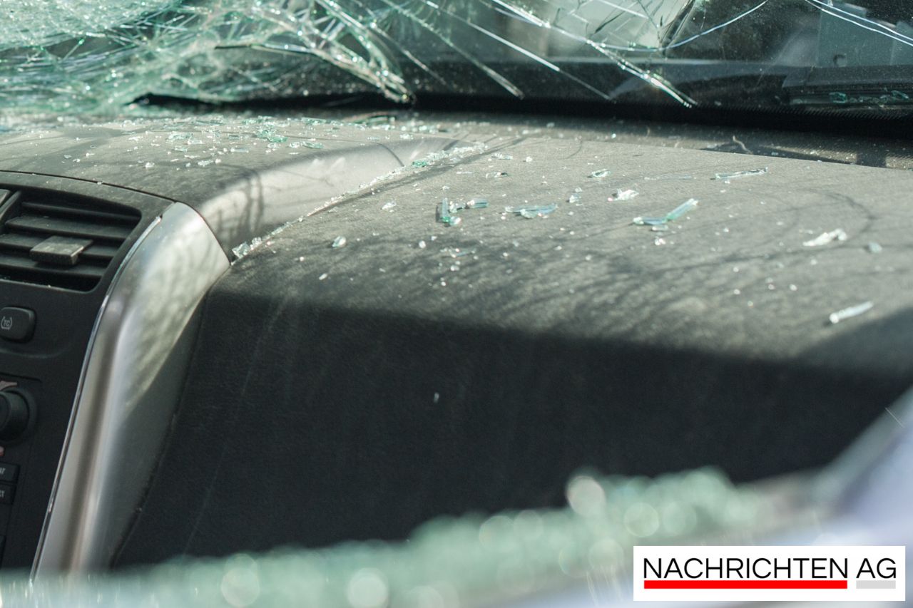 Tödlicher Unfall in Salzburg: 32-Jähriger stirbt nach Crash auf B305
